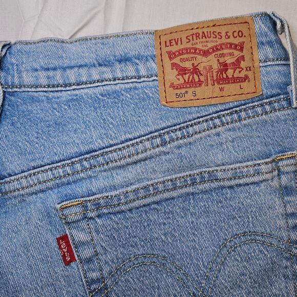 Levi’s 501 Skinny Jeans Women 31x30 Light Wash Button Fly Raw Hem High Rise Jean - Picture 5 of 12